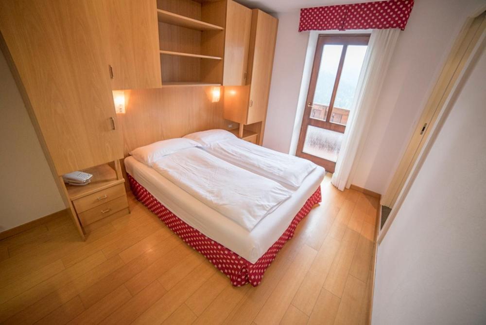 Hotel Due Spade Folgaria Ngoại thất bức ảnh